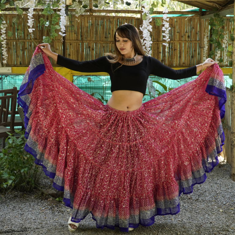 What price 25 yard skirt will cost you in India